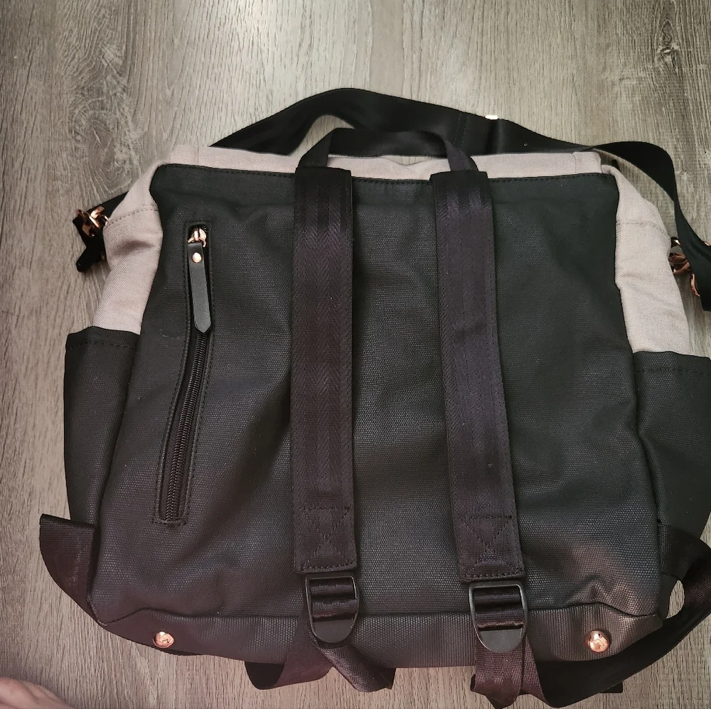 Petunia Pickle Bottom Boxy Backpack Diaper Bag Sand/Black